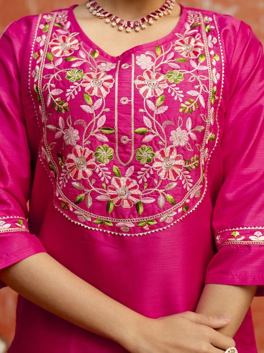 VP 9697 Women Silk Blend Kurta Pant Dupatta Set